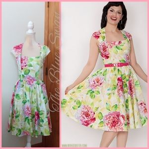 EUC Bernie Dexter Veronique Cabbage Floral M